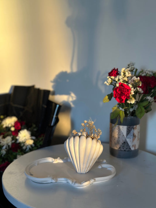 mini shell vase